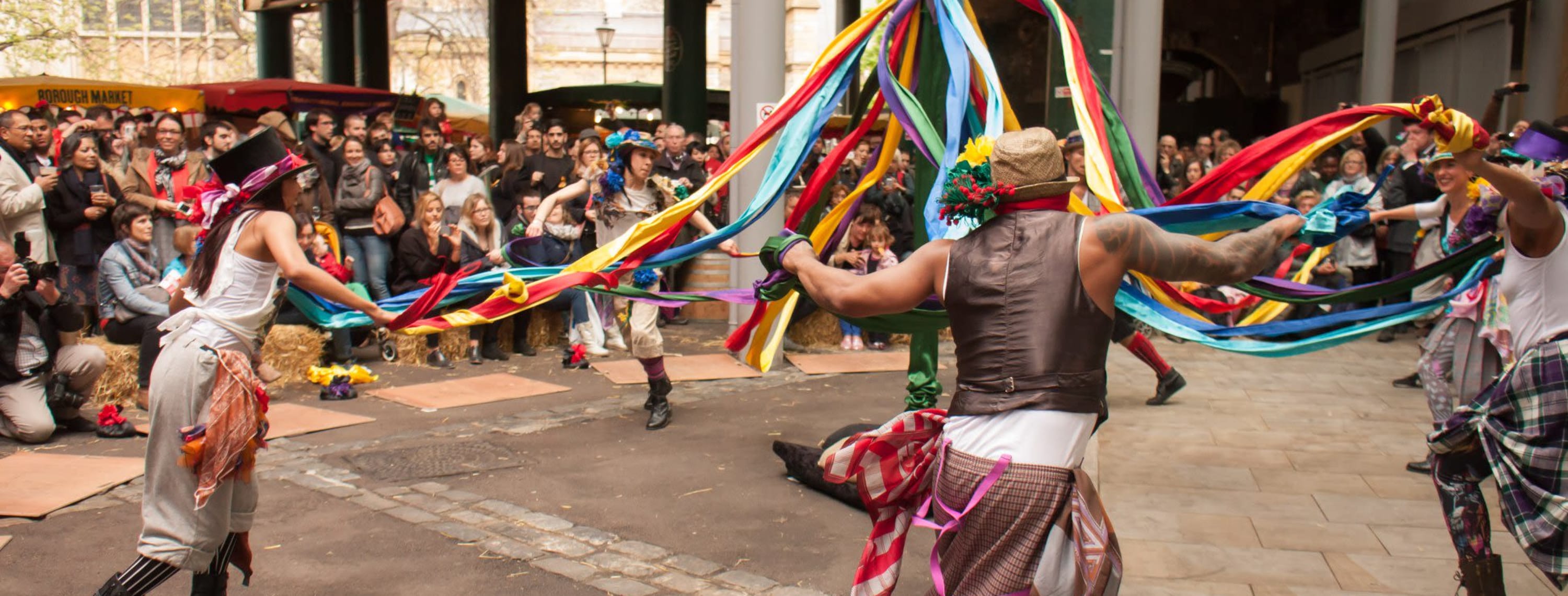 Dancing Dialogues